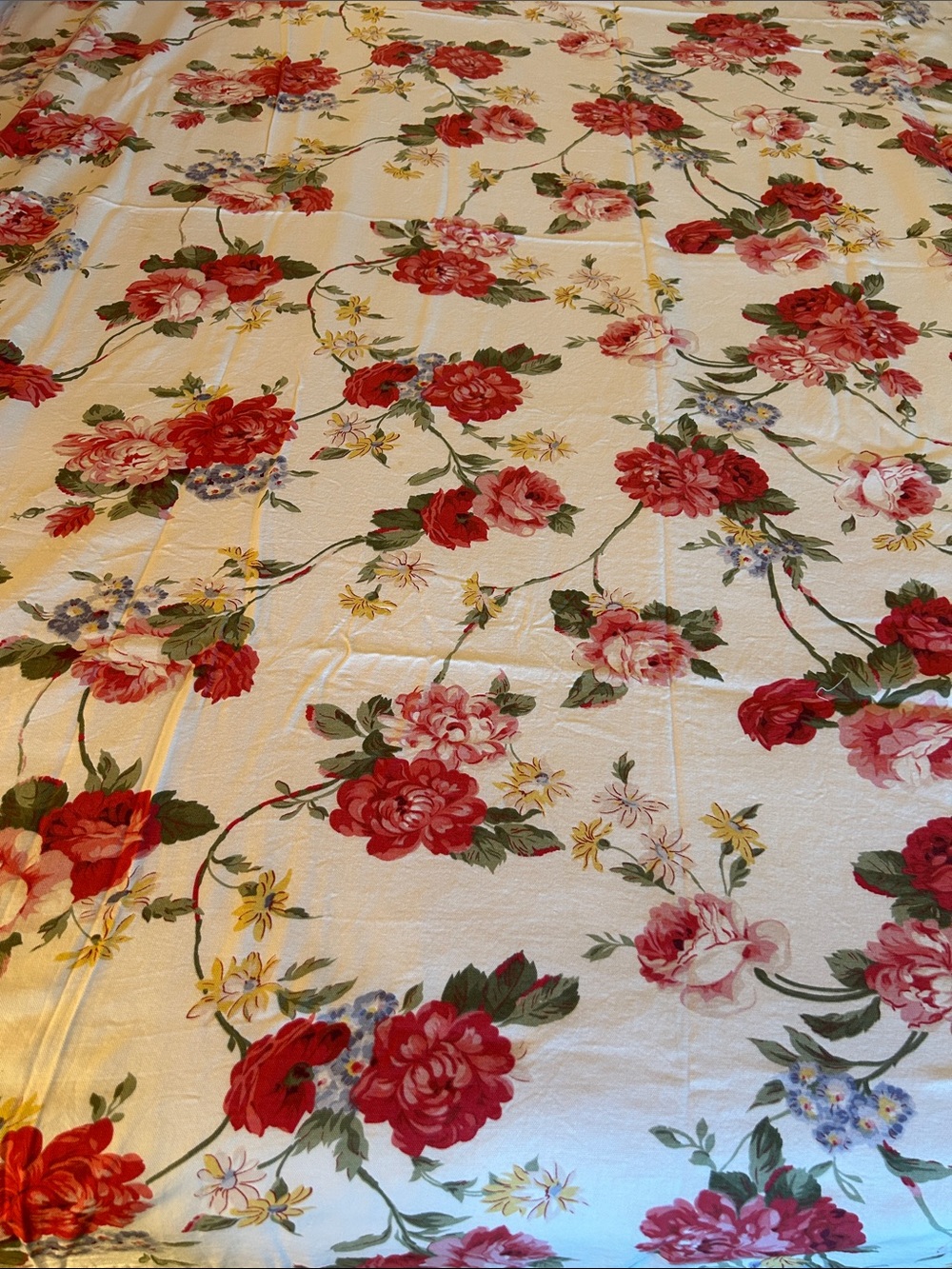 Vintage Red Rose Floral Tablecloth/Bedspread